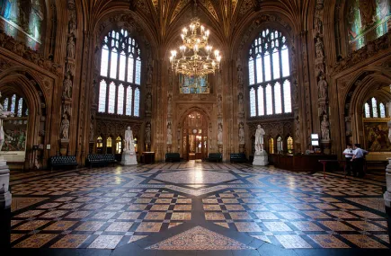 800px-London_-_The_Parliament_-_2773