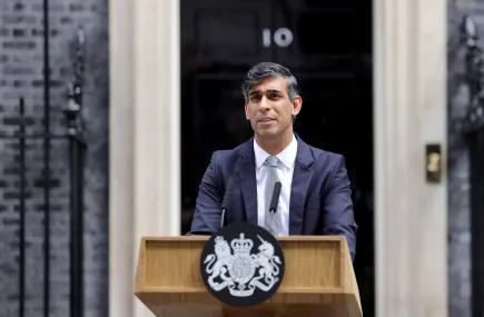 Rishi Sunak speaking outside Downing Street